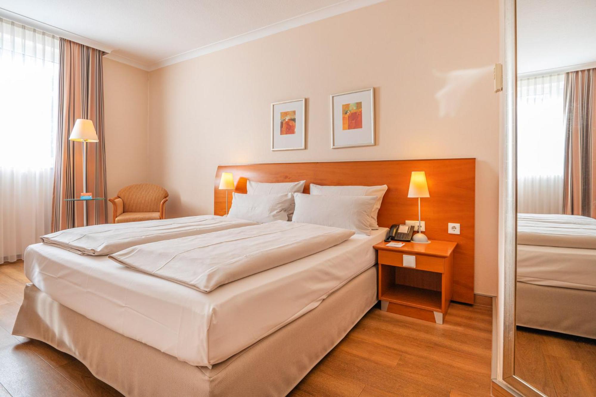 Philero Hotel Koeln Екстериор снимка